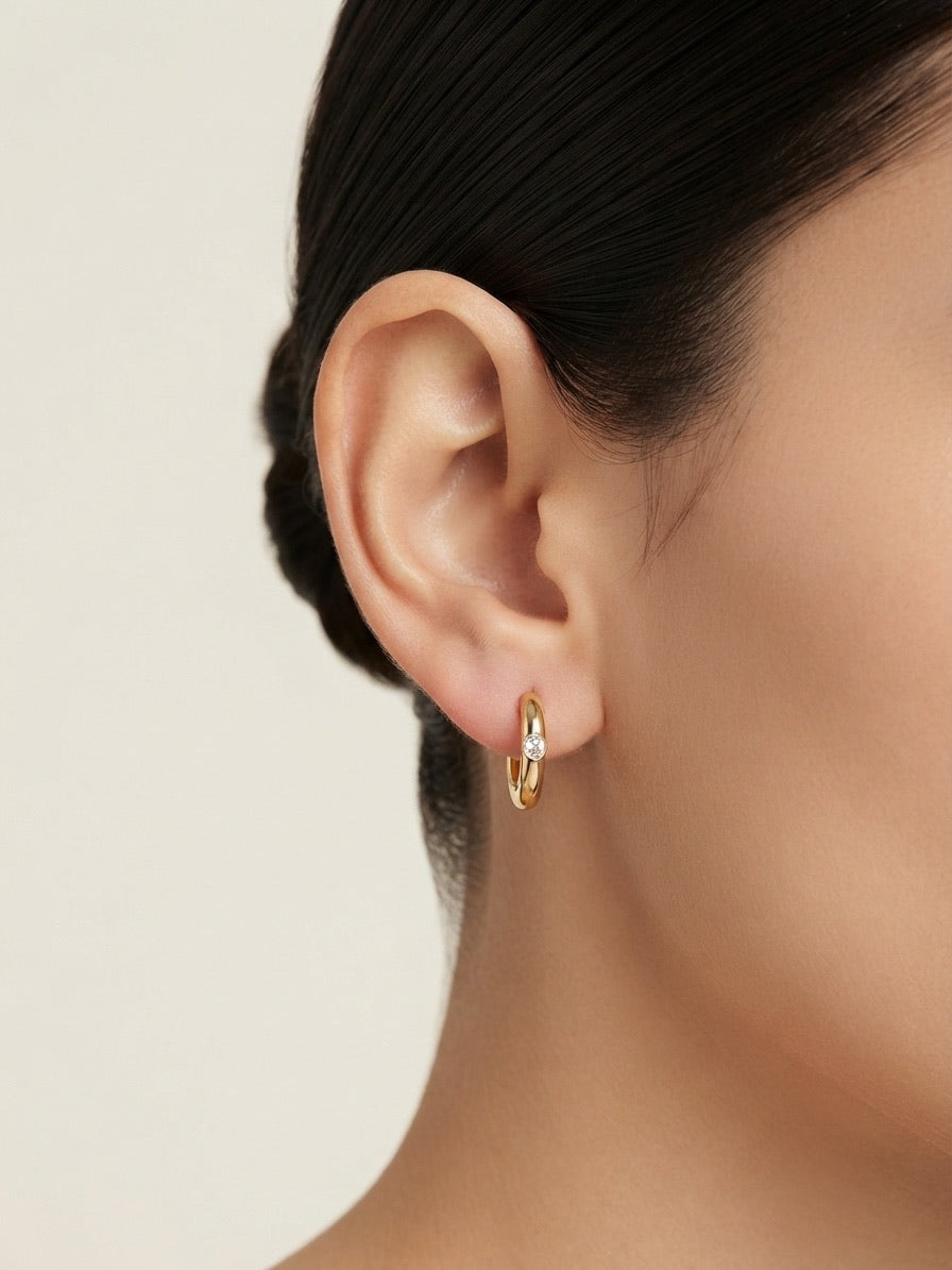 Solene Solitaire Hoop Earrings